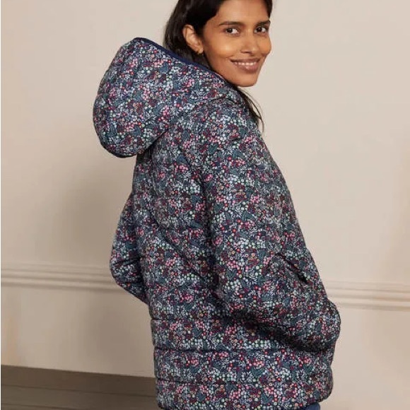 Quilted Reversible Floral Puffer Jacket - Picture 3 of 5